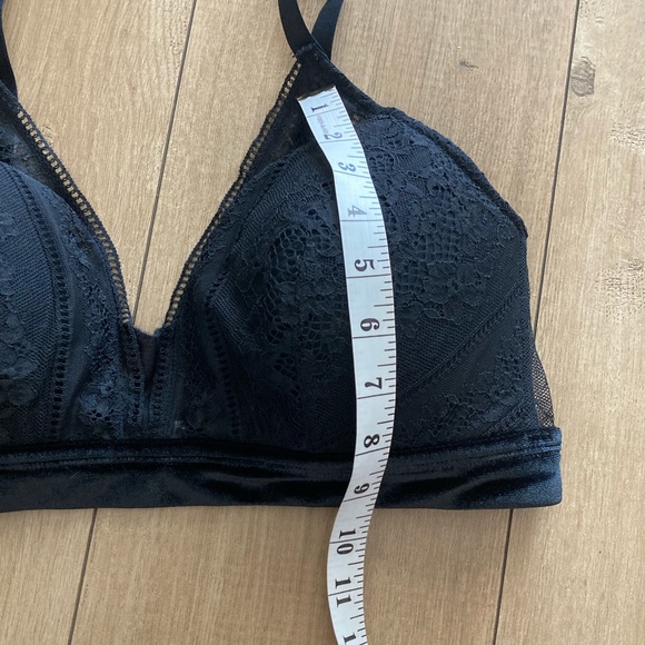 Size XXL Lace bra - Picture 11 of 16